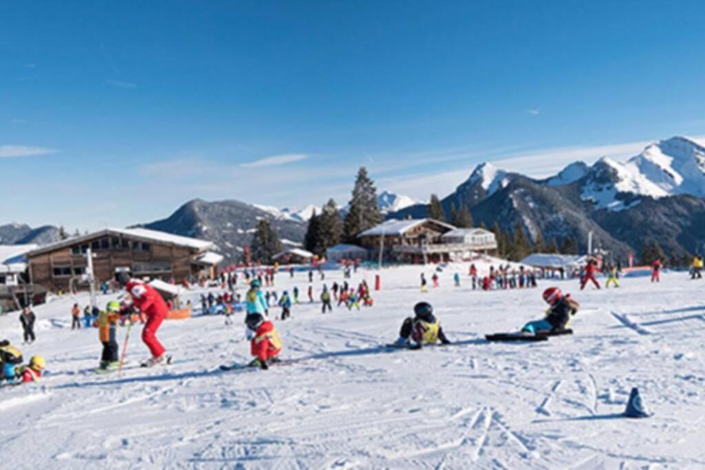 Le Relai S31 - Grand Et Lumineux Studio Avec Coin Montagne 4-6 Pers, Tout Equipe, Avec Wifi, A 30M Des Pistes Avec Un Grand Balcon, Draps Non Compris Saint-Jean-d'Aulps Luaran gambar